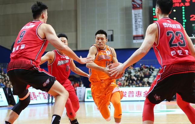  深圳马可波罗加时惜败于上海久事男篮