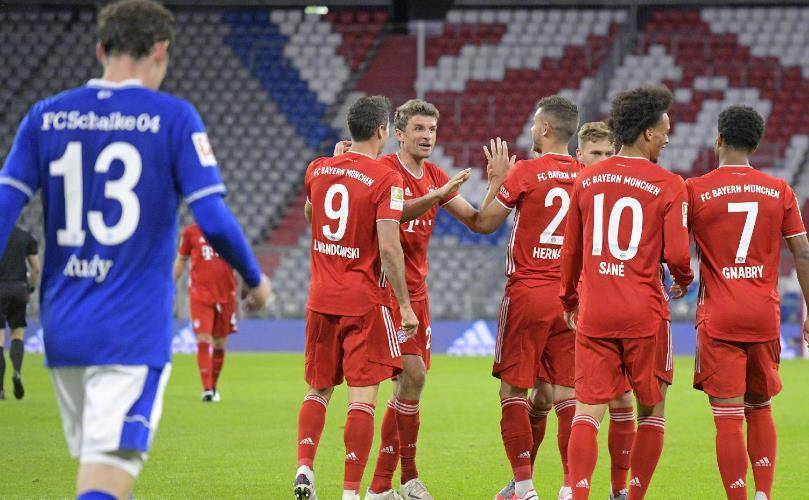  德甲霸主拜仁连胜，卫冕之路势不可挡  