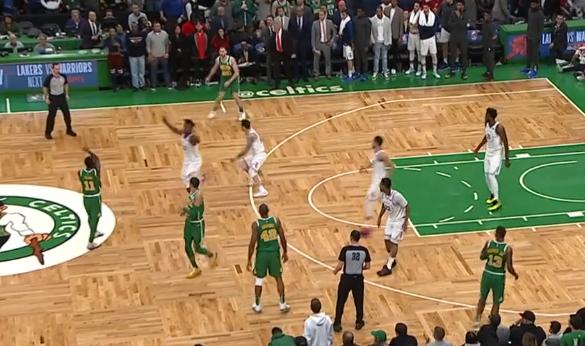  罚球线上稳如泰山锁定比赛胜局